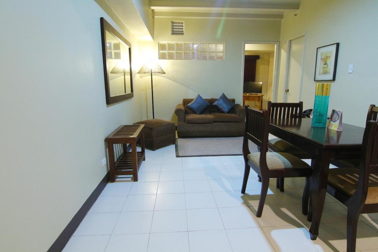 Oyo 103 Artina Suites Hotel Makati City Bagian luar foto