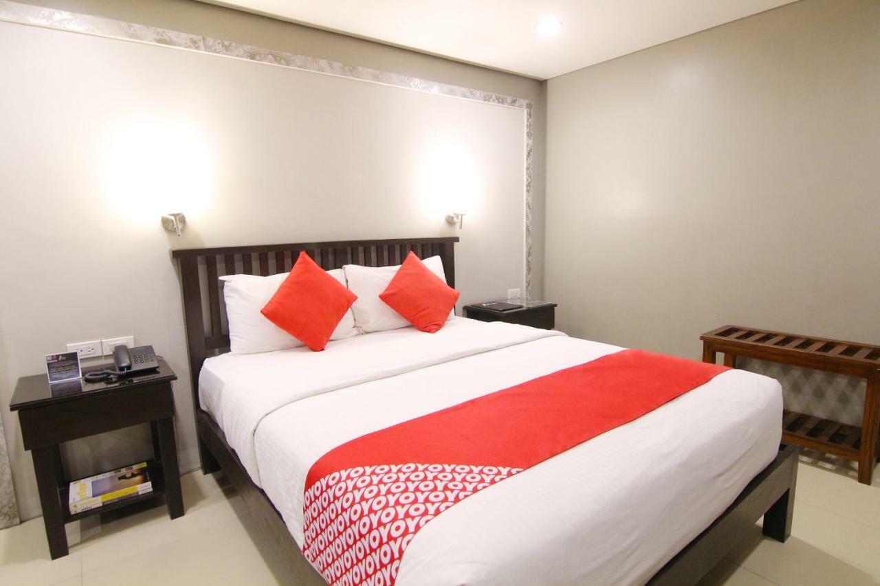 Oyo 103 Artina Suites Hotel Makati City Bagian luar foto