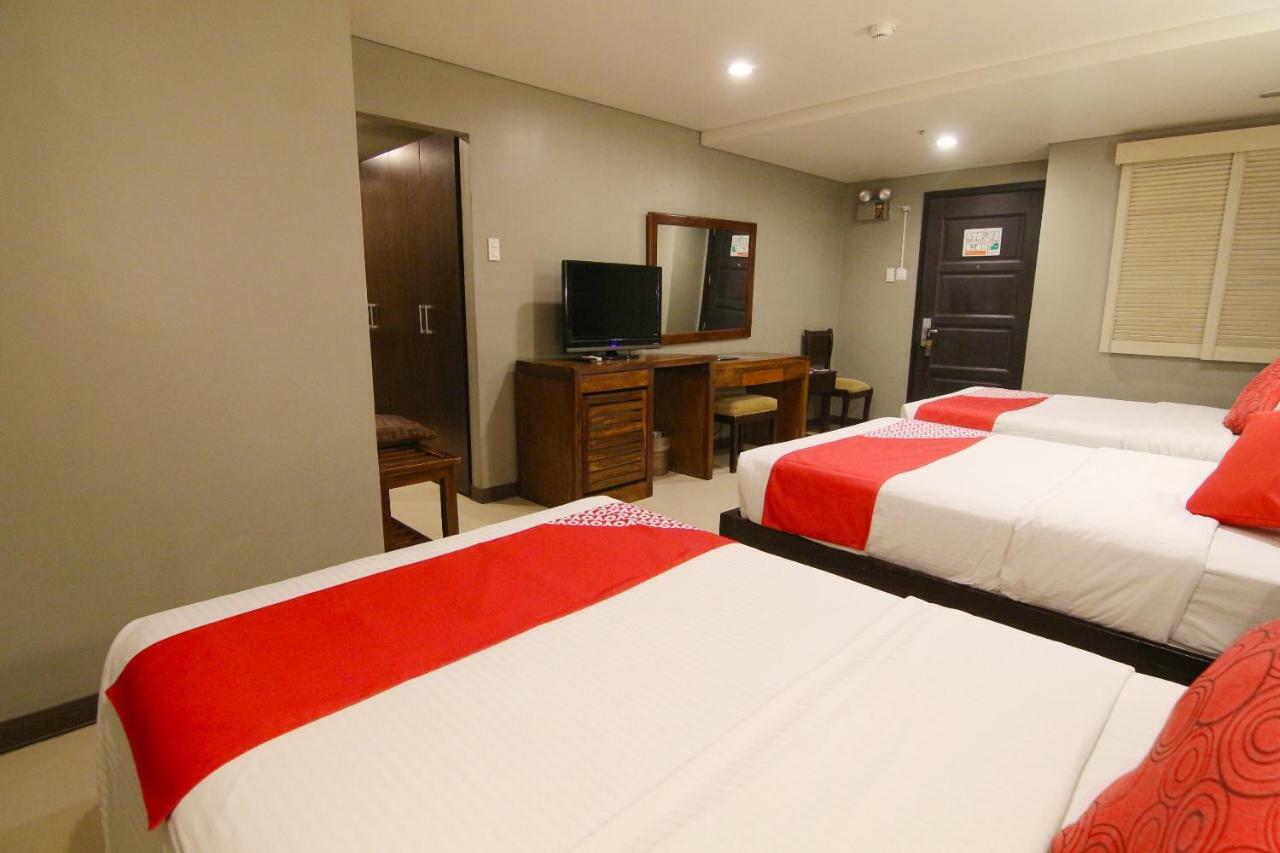 Oyo 103 Artina Suites Hotel Makati City Bagian luar foto