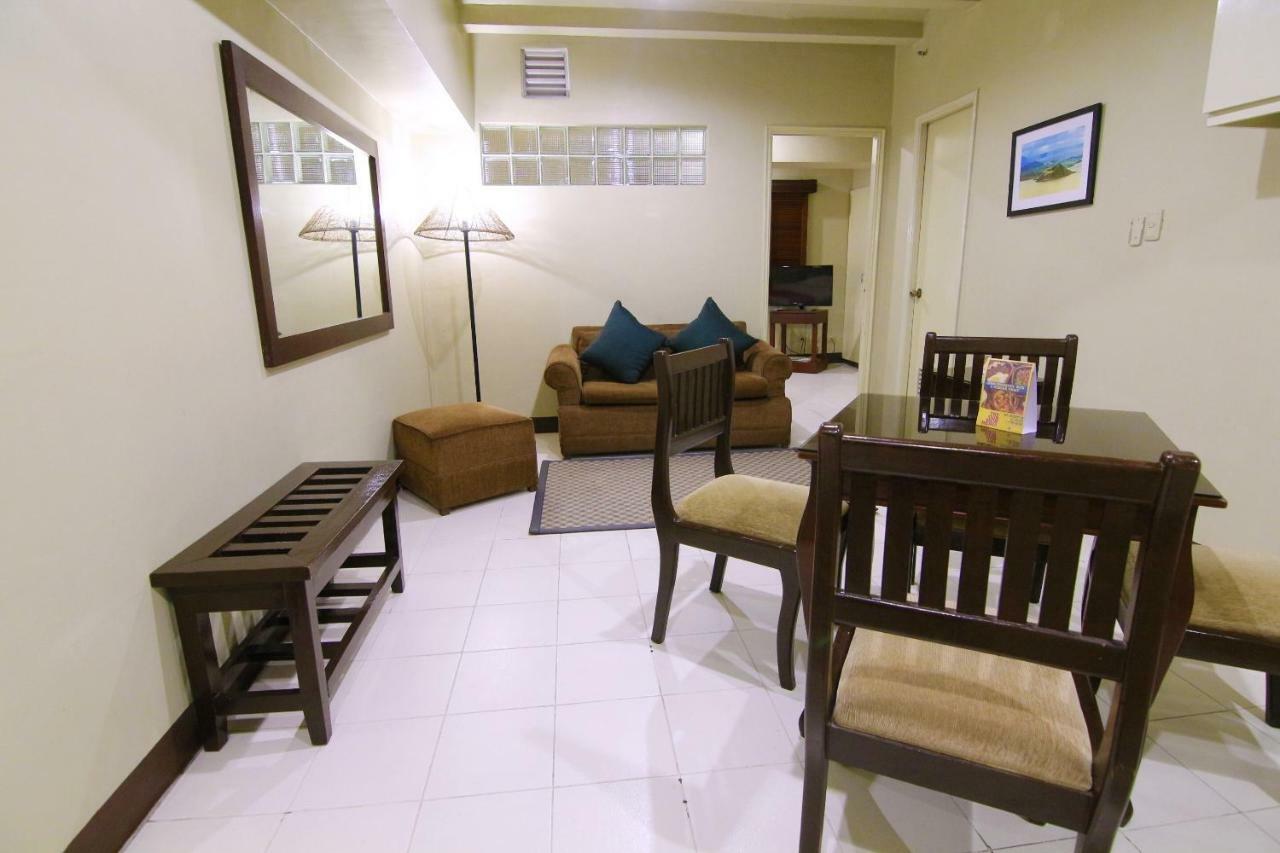 Oyo 103 Artina Suites Hotel Makati City Bagian luar foto