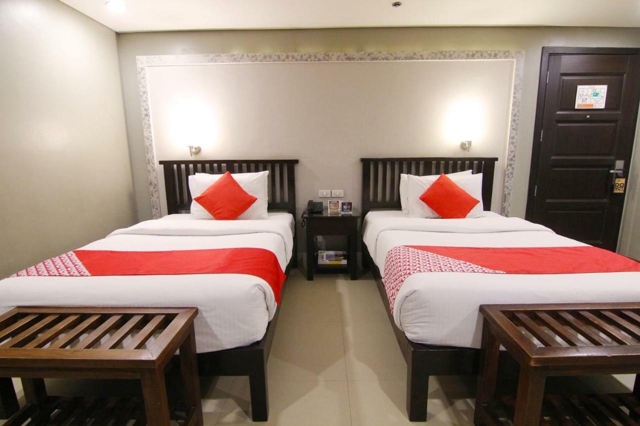 Oyo 103 Artina Suites Hotel Makati City Bagian luar foto