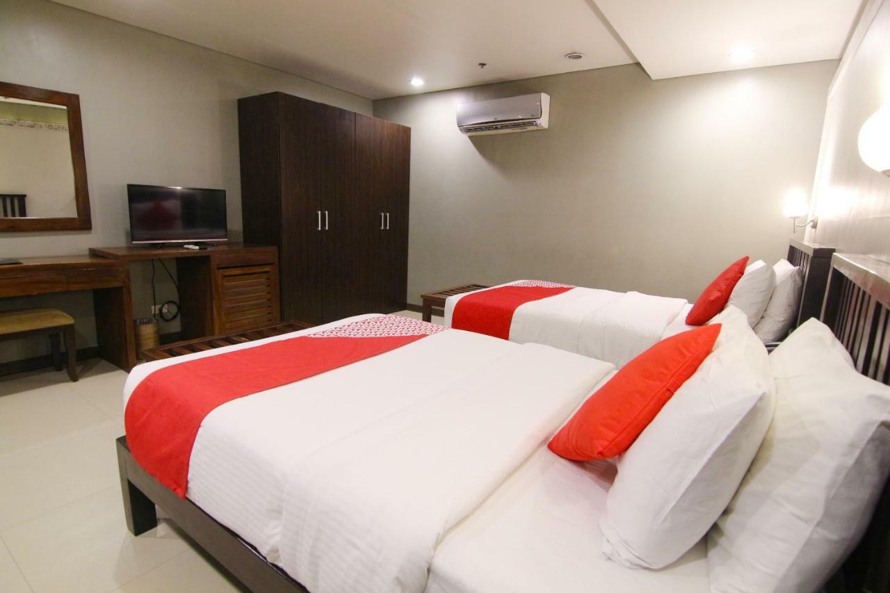 Oyo 103 Artina Suites Hotel Makati City Bagian luar foto