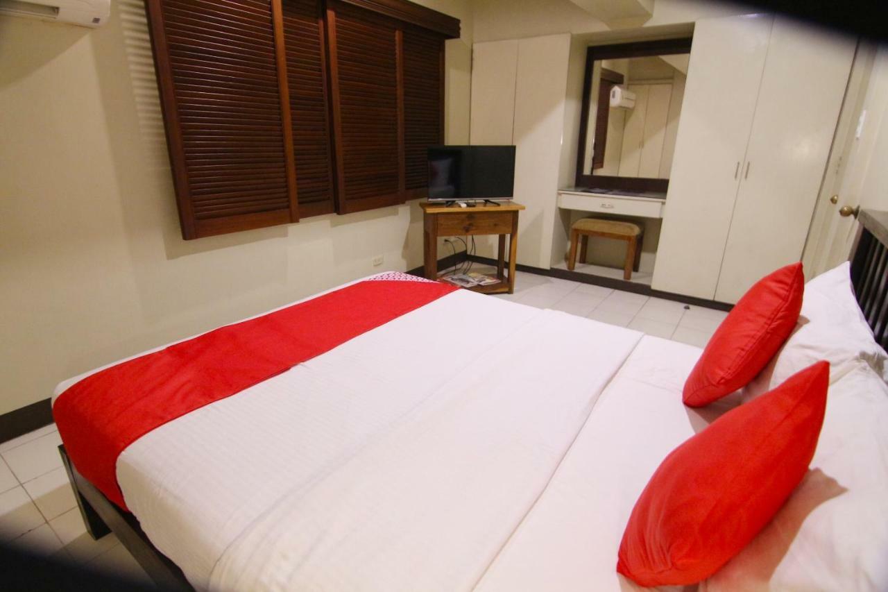 Oyo 103 Artina Suites Hotel Makati City Bagian luar foto