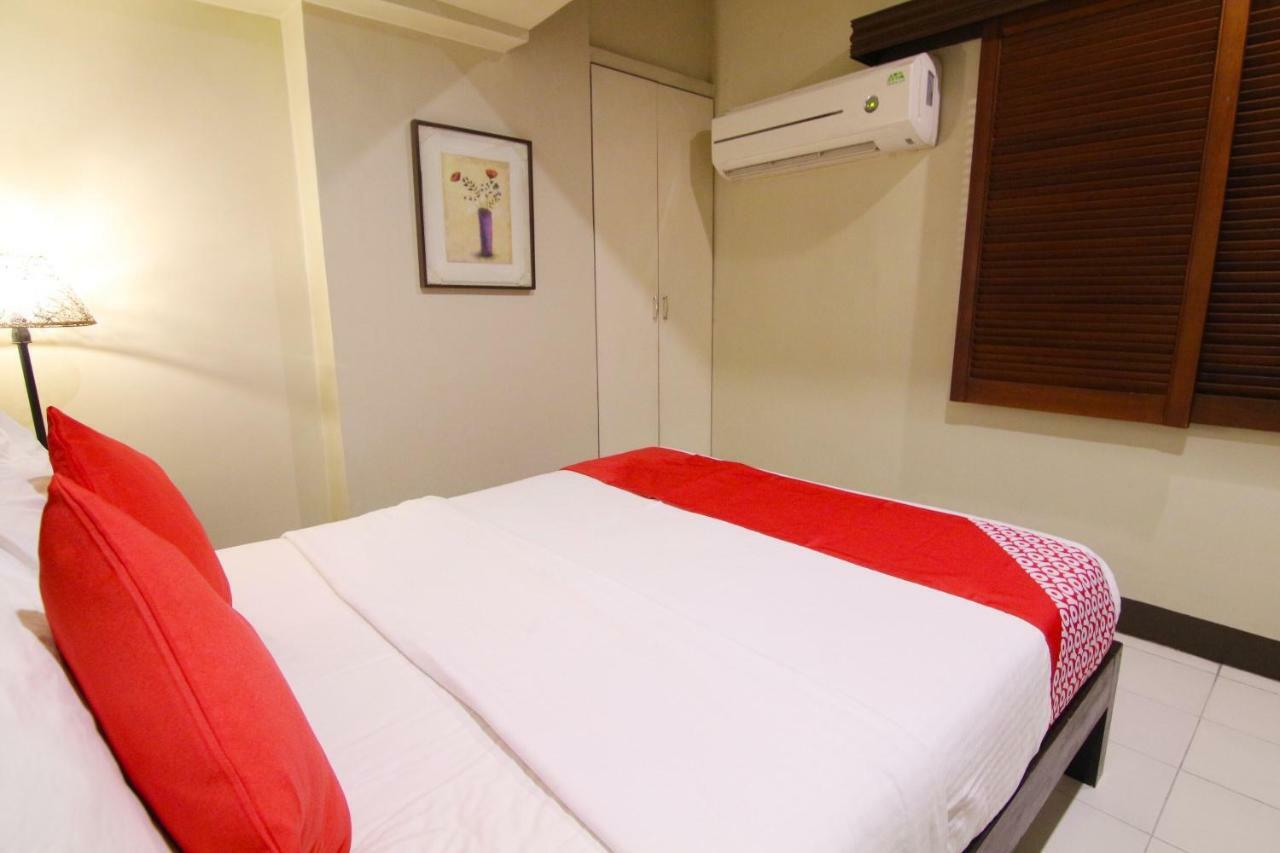Oyo 103 Artina Suites Hotel Makati City Bagian luar foto