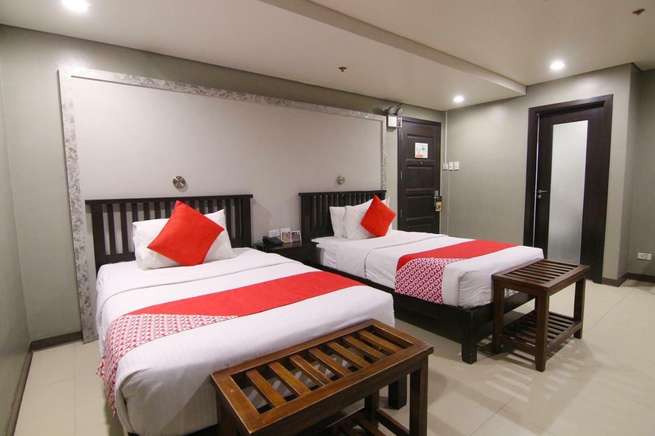 Oyo 103 Artina Suites Hotel Makati City Bagian luar foto